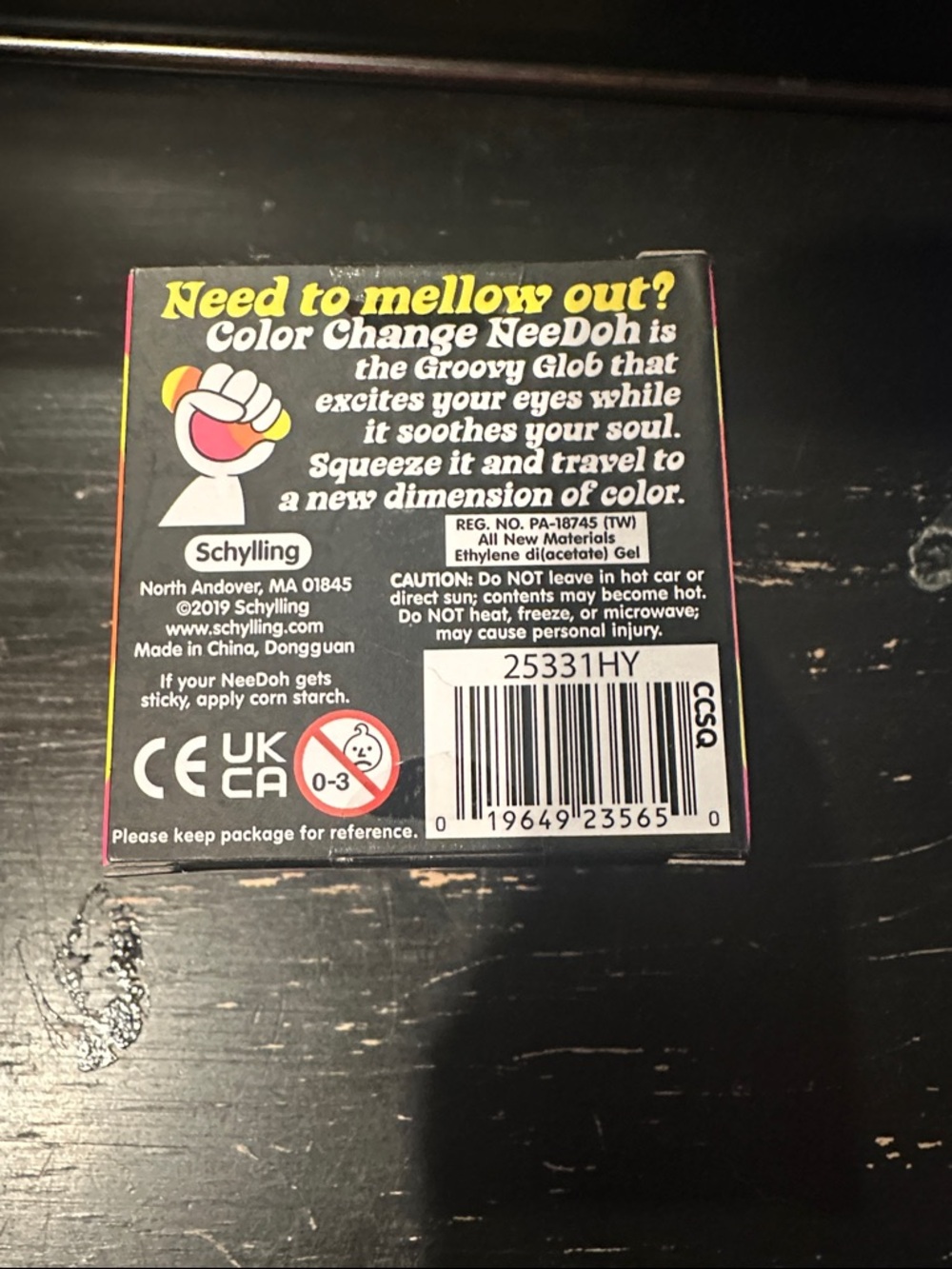 Viral Needoh color changing toy in yellow - Picture 3 of 3